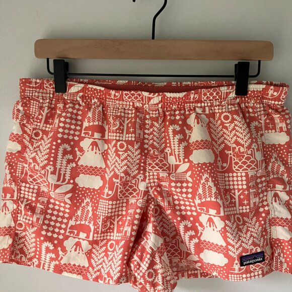 Patagonia Baggies Pink Graphic Print Shorts Size XXL - 3” inseam - Picture 1 of 4